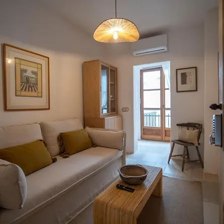 Mondejar 14 Coliving Centro بيت ضيافة إِستيبونا