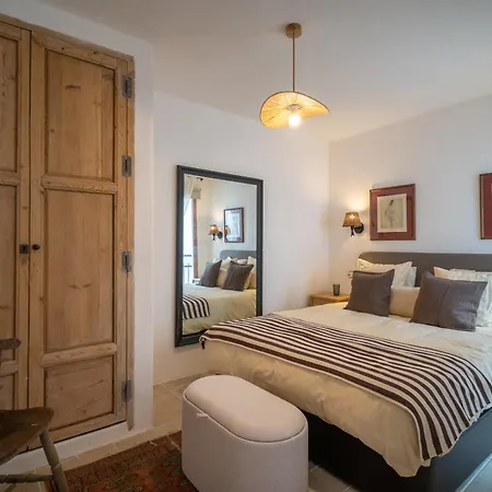 Mondejar 14 Coliving Centro 3*