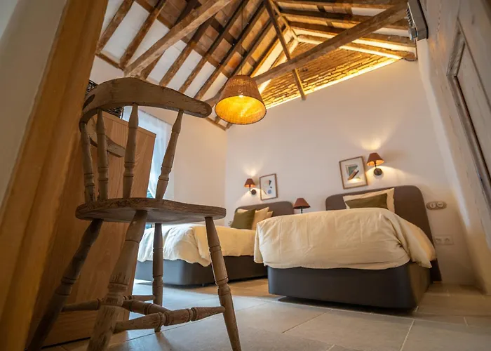 Mondejar 14 Coliving Centro Πανσιόν