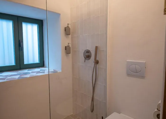 Mondejar 14 Coliving Centro Εστεπόνα