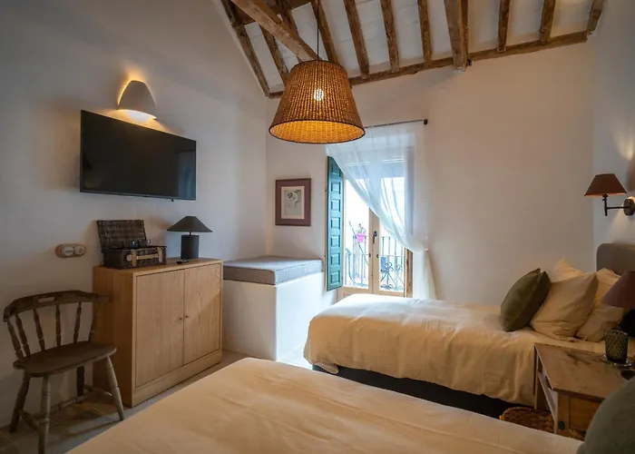 Mondejar 14 Coliving Centro Pensión