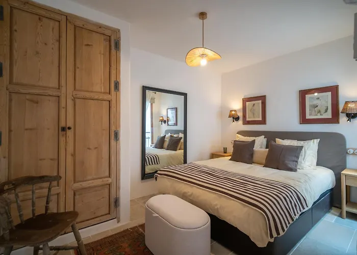 Mondejar 14 Coliving Centro 3*