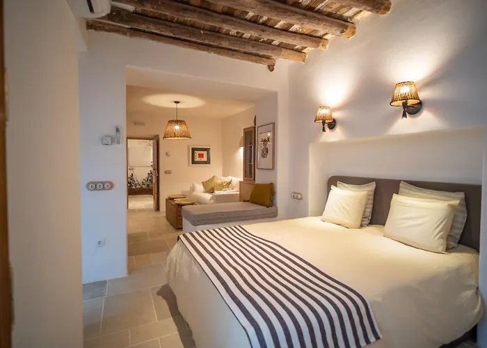 Mondejar 14 Coliving Centro Pensión 3*