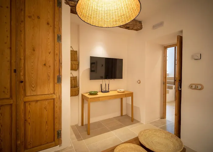 Pensión Mondejar 14 Coliving Centro 3*